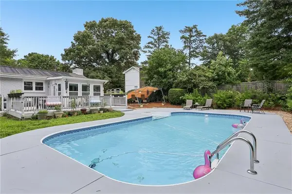 1120 Washington Avenue, Woodstock, GA 30188