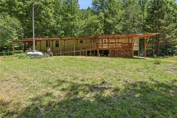125 King Bird Drive, Cleveland, GA 30528