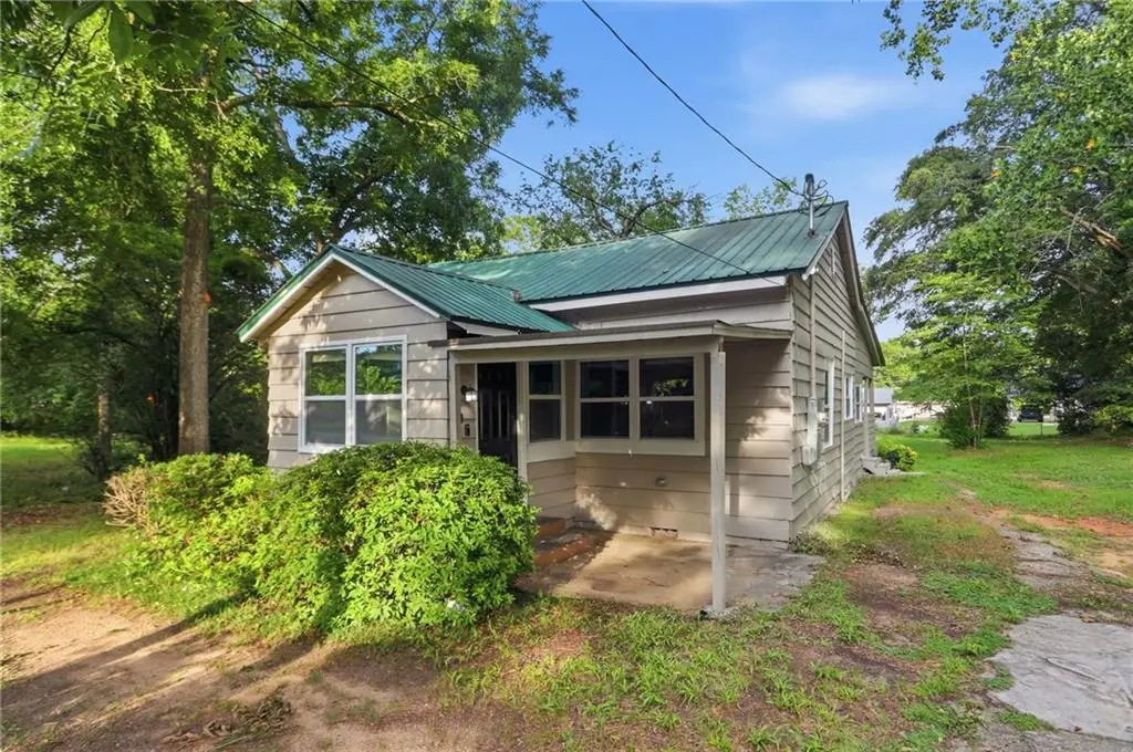 242 N Dogwood Avenue, Social Circle, GA 30025 - #1
