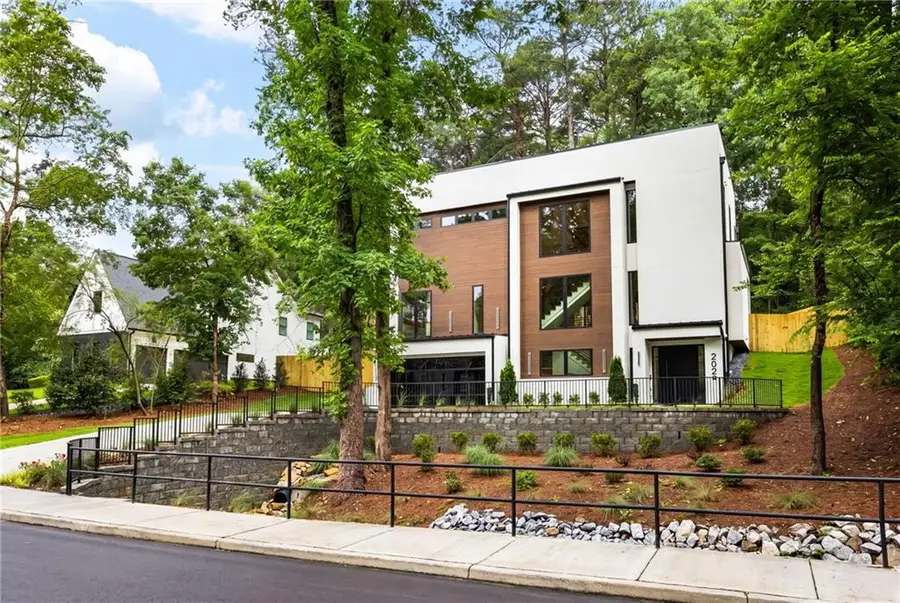 2822 Shady Valley Drive Ne, Atlanta, GA 30324 - #2
