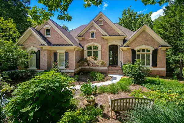 7090 Laurel Oak Drive, Suwanee, GA 30024