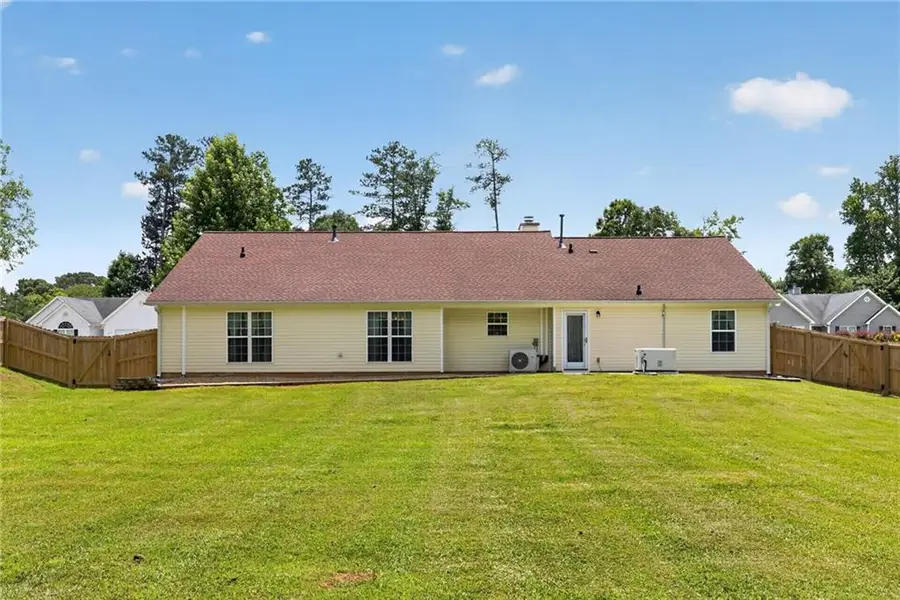 510 Embassy Walk, Winder, GA 30680 - #2