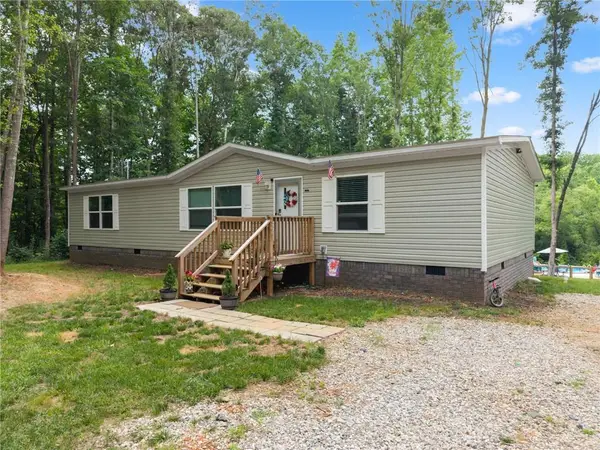 260 Falcon Lane, Carnesville, GA 30521