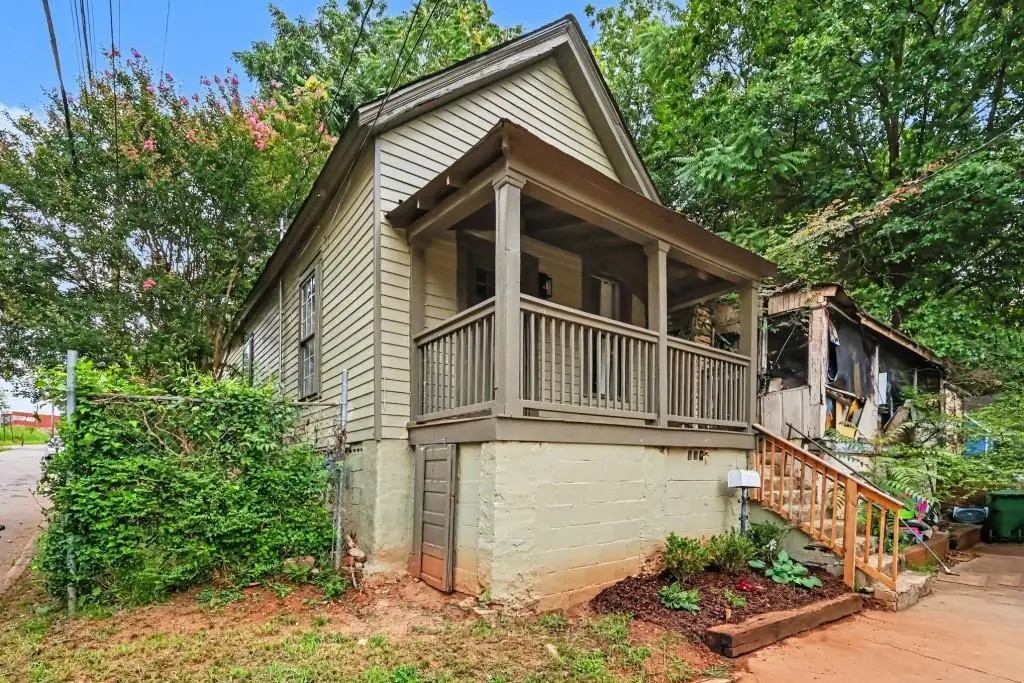 898 Smith Street Sw, Atlanta, GA 30310 - #1