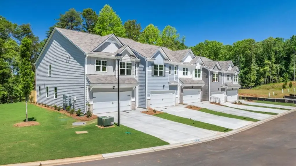 4203 Merlin Pass, Gainesville, GA 30506 - #1
