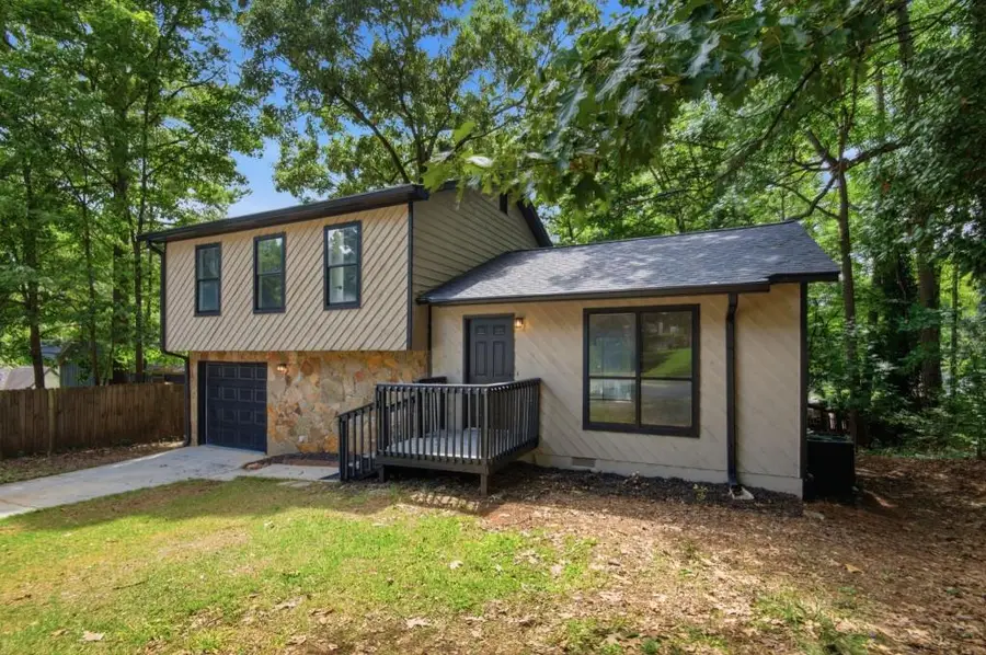 600 Maple Drive, Stone Mountain, GA 30083 - #3