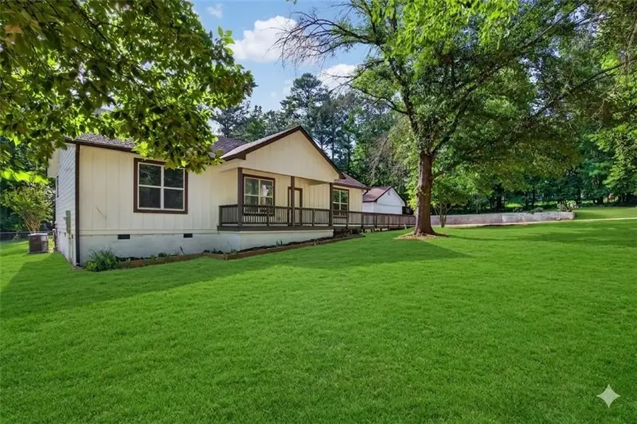 100 Willow Creek Drive, Locust Grove, GA 30248 - #3
