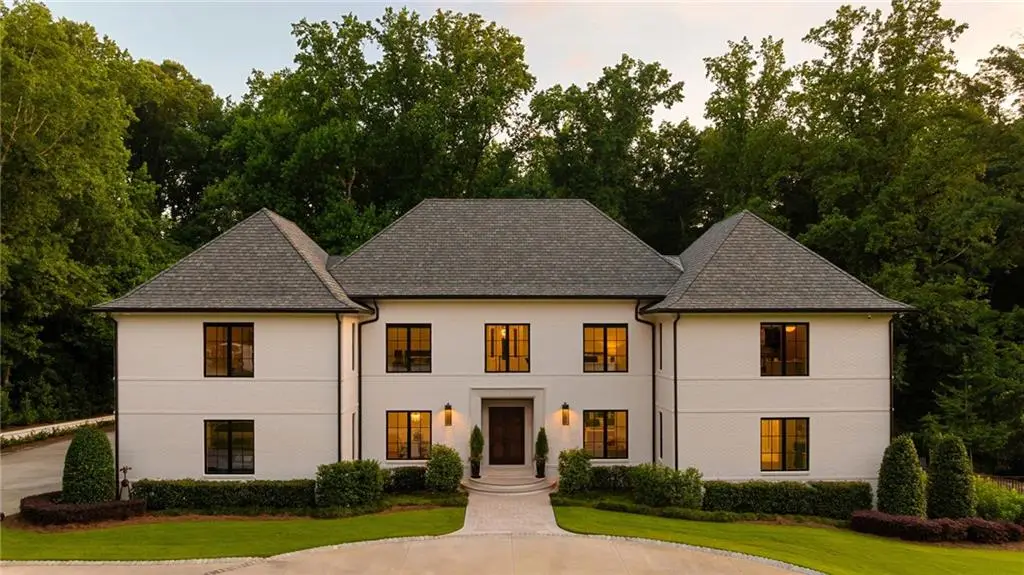 5260 Long Island Drive Nw, Atlanta, GA 30327 - #1