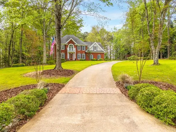 4880 Rosewood Lake Drive, Cumming, GA 30040