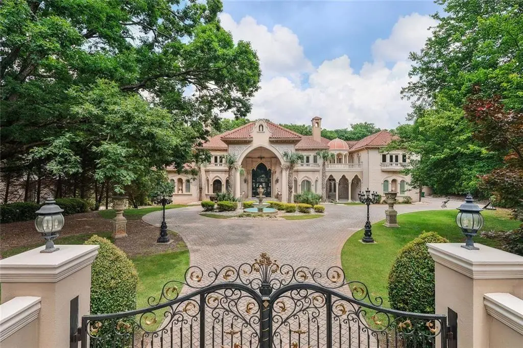 4561 Northside Drive Nw, Sandy Springs, GA 30327 - #1
