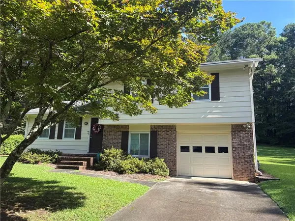 2777 Spanish Oak Drive, Lilburn, GA 30047