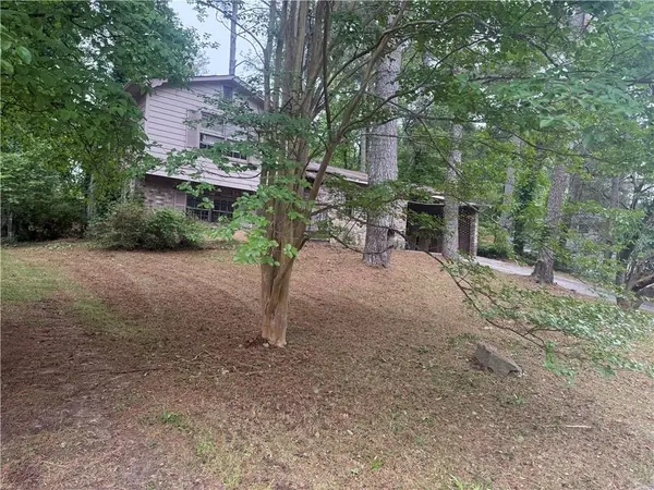 2930 Carriage Lane, South Fulton, GA 30349