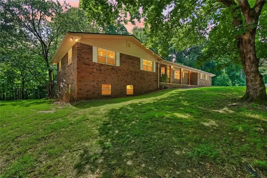 3355 Springdale Forrest Circle, Gainesville, GA 30506 - #2