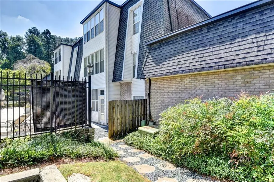 5115 Chemin De Vie Ne #5115, Atlanta, GA 30342 - #2