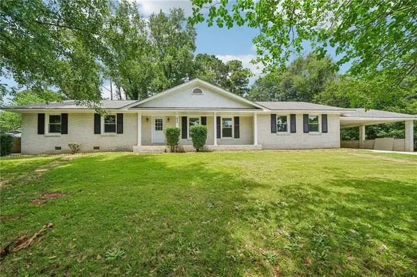 1352 White Oak Street Se, Conyers, GA 30013