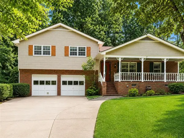 677 Bankshire Drive, Suwanee, GA 30024