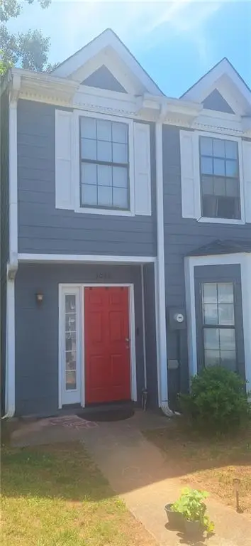1022 Thornwoode, Stone Mountain, GA 30083