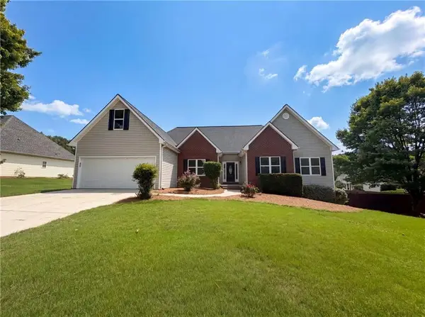 3322 Henderson View Court, Loganville, GA 30052