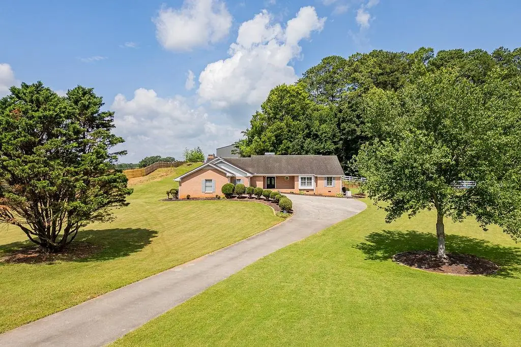 210 Wildwood Drive, Cartersville, GA 30120 - #1