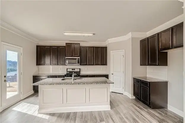 6811 Lancaster Xing, Flowery Branch, GA 30542 - #3