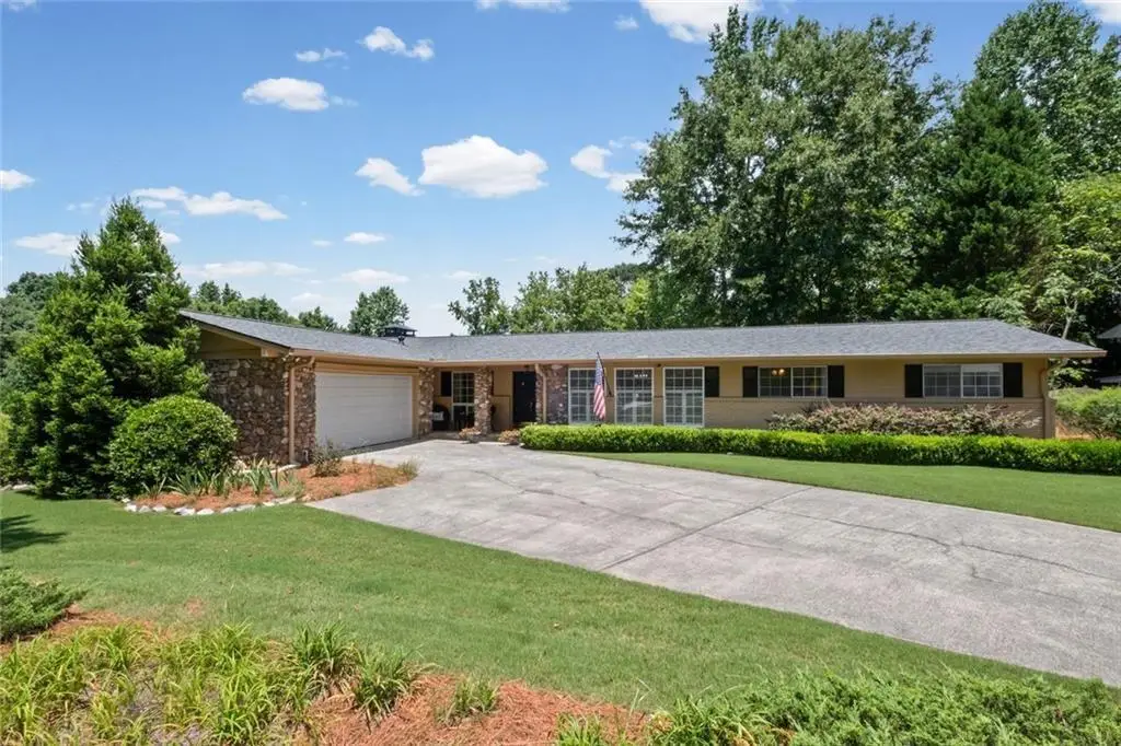 2730 Fontainebleau Drive, Dunwoody, GA 30360 - #1