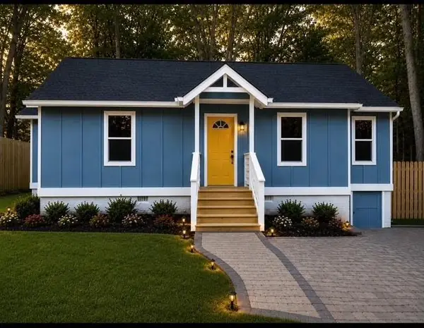 687 Woods Drive Nw, Atlanta, GA 30318