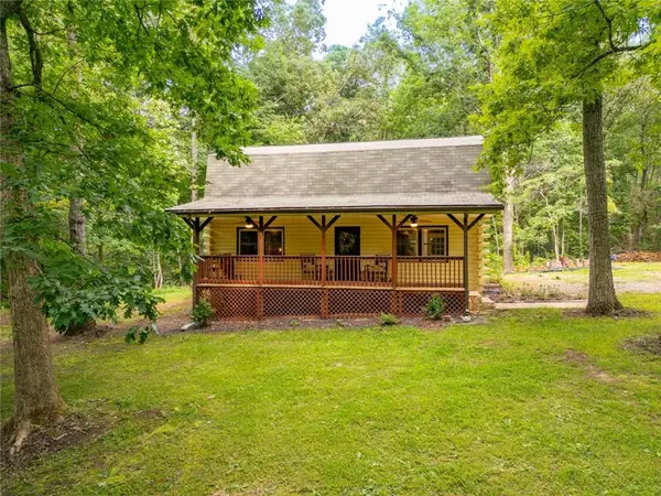 465 Waters Edge Drive, Clarkesville, GA 30523