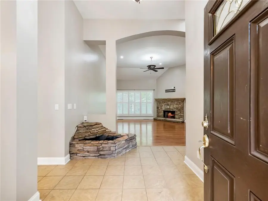 4857 Netherlands Place, Flowery Branch, GA 30542 - #2