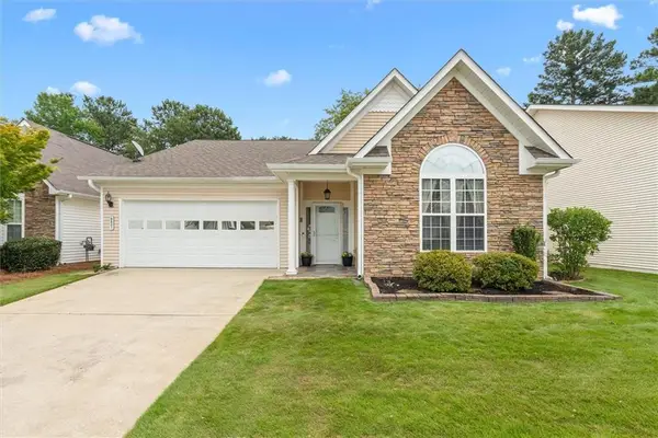 9821 Reflections Dr, Villa Rica, GA 30180