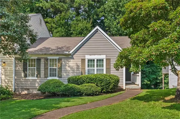 1041 Plantation Way, Kennesaw, GA 30144