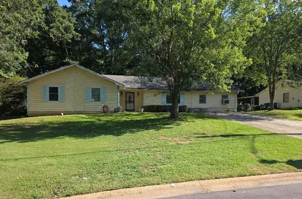 3527 Bramblevine Circle, Lithonia, GA 30038