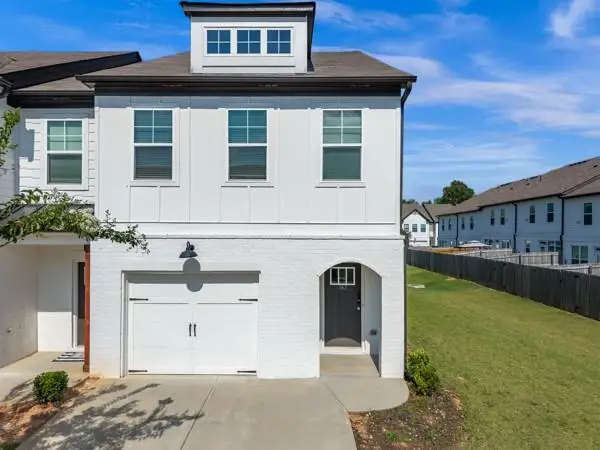 162 Auburn Run Lane, Auburn, GA 30011