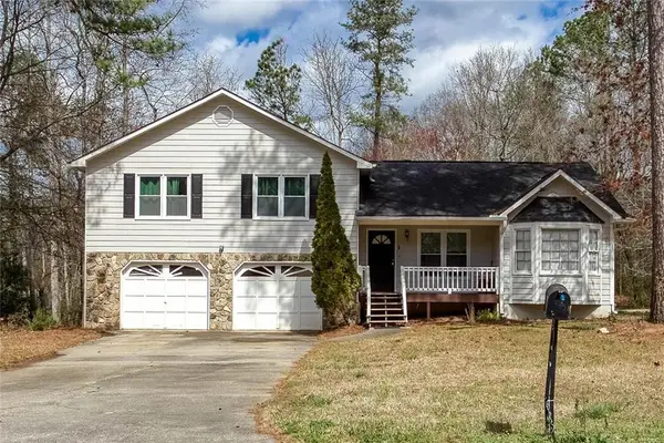 563 Presidential Drive, Dallas, GA 30157