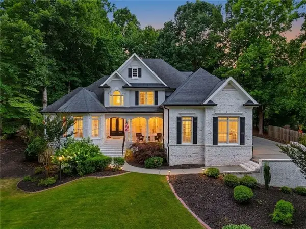 5025 Towne Lake Hills N, Woodstock, GA 30189