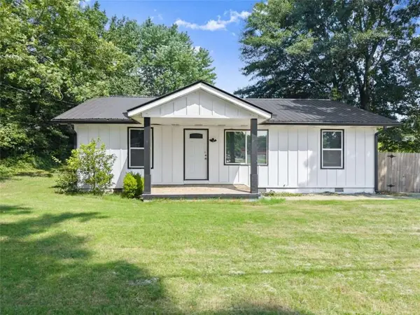 5702 Church Street, Flowery Branch, GA 30542
