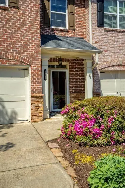 1404 Lexington Dr, Roswell, GA 30075 - #2
