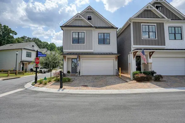 158 Village Green Avenue, Woodstock, GA 30189