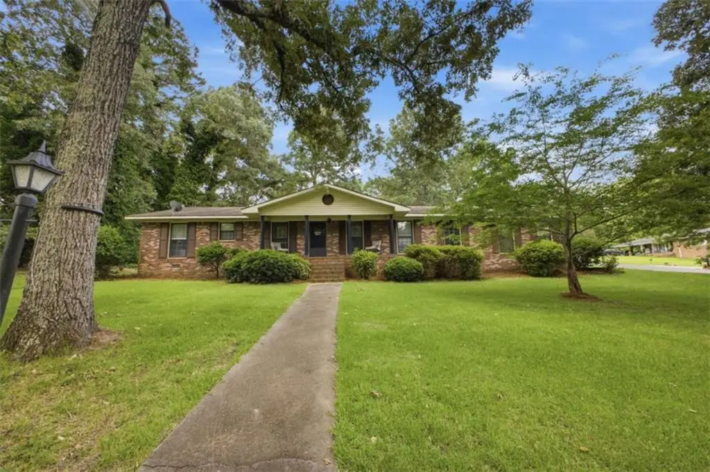 300 Ridgewood Road, Cedartown, GA 30125 - #1