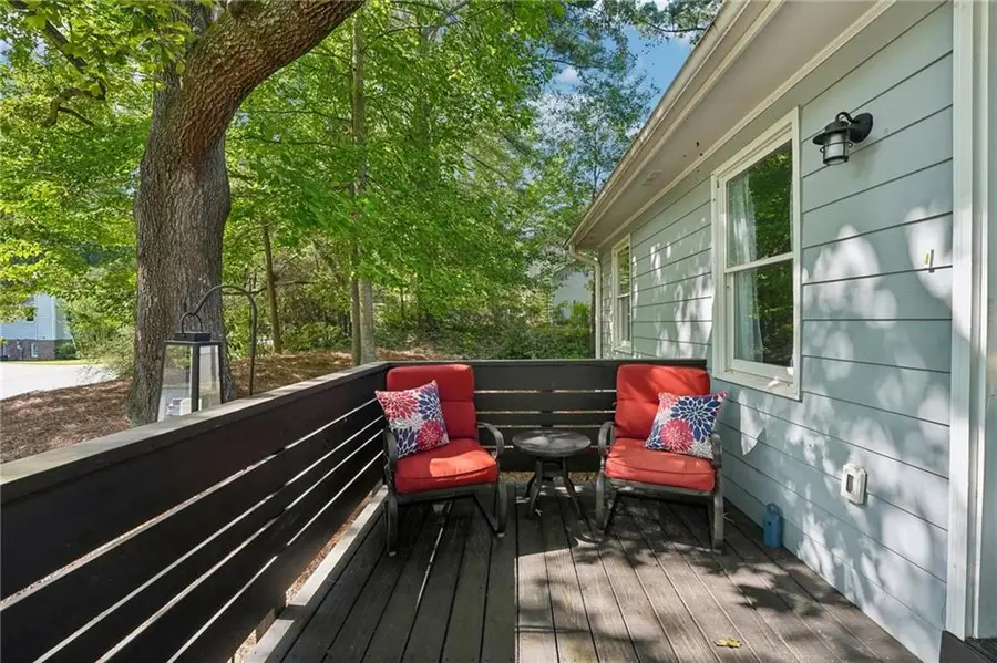585 Westchester Circle Sw, Marietta, GA 30064 - #2