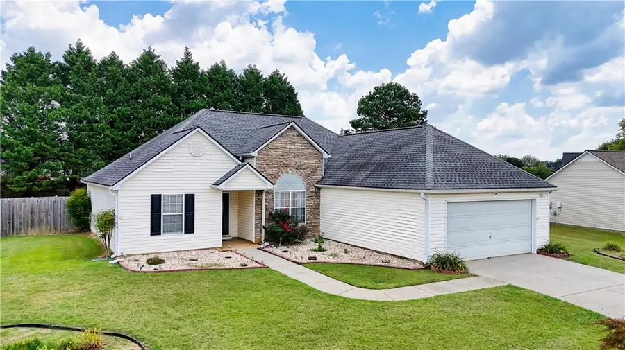 3905 Michaels Creek Way, Loganville, GA 30052 - #2