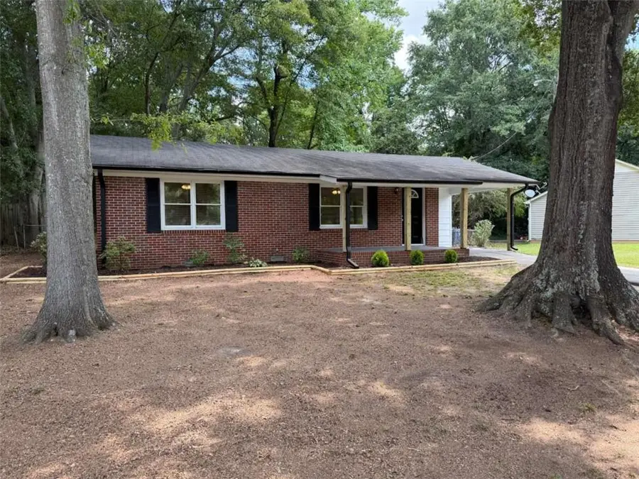 135 Martha Street, Winder, GA 30680 - #3