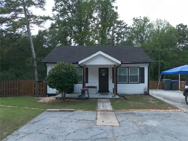 1520 Calvin Davis Circle, Lawrenceville, GA 30043