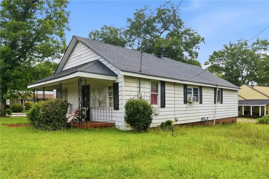 272 N Dogwood Avenue, Social Circle, GA 30025 - #3