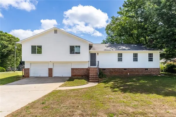2250 Ridge Forest Drive, Grayson, GA 30017