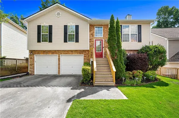 5822 Bridgeport Court, Flowery Branch, GA 30542