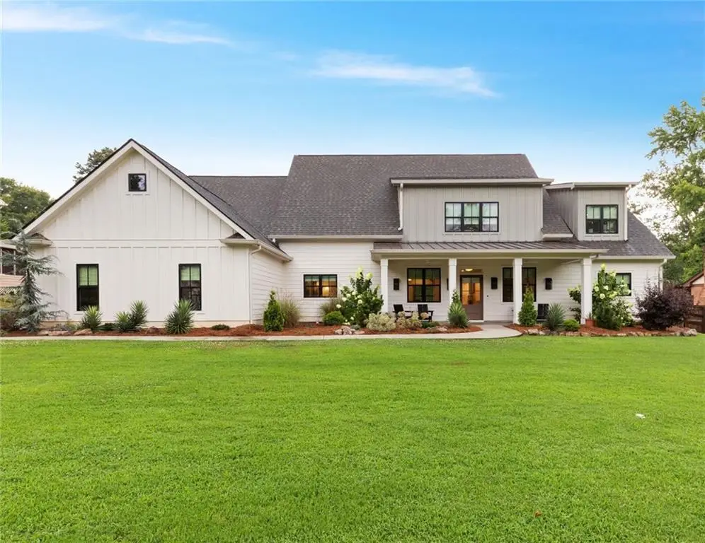 290 Walnutwood Trail, Roswell, GA 30075 - #1