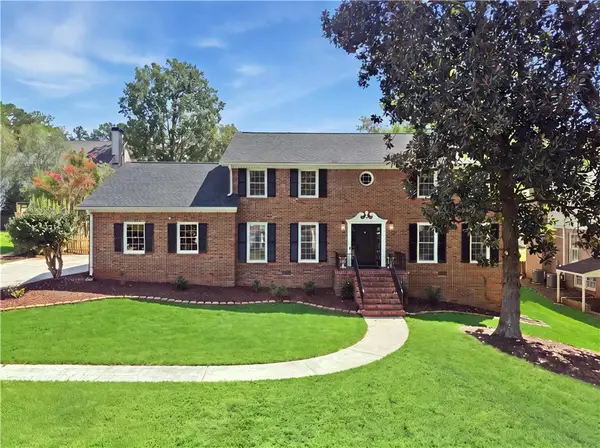 5157 Lakesprings Drive, Dunwoody, GA 30338