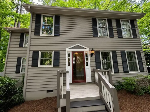3801 Oxford Way E, Marietta, GA 30062
