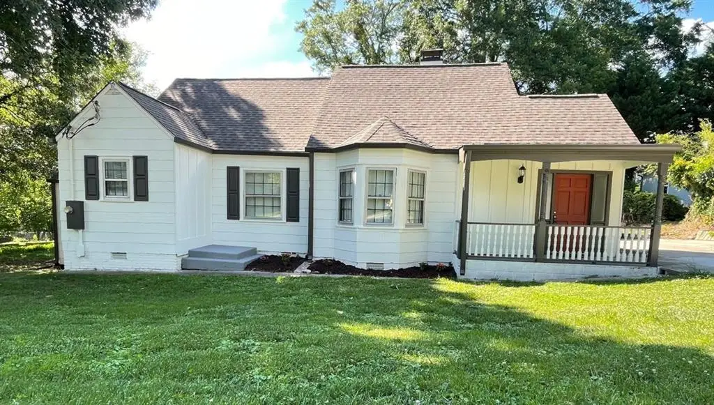 1093 Enota Avenue Ne, Gainesville, GA 30501 - #1