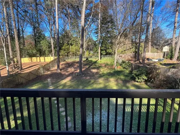1192 Kingsley Circle Ne, Atlanta, GA 30324